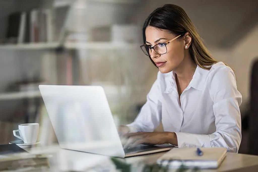 Pourquoi Choisir CreativeDev pour Votre Externalisation Saisie de Donnée 