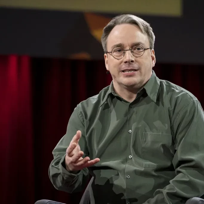 Linus Torvalds : l’introverti… qui t’explique froidement pourquoi t’as tort